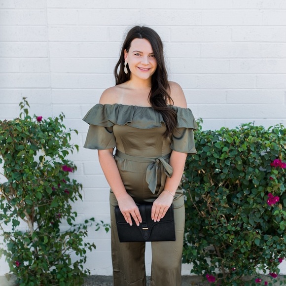 Everly olive jumpsuit - Picture 1 of 8